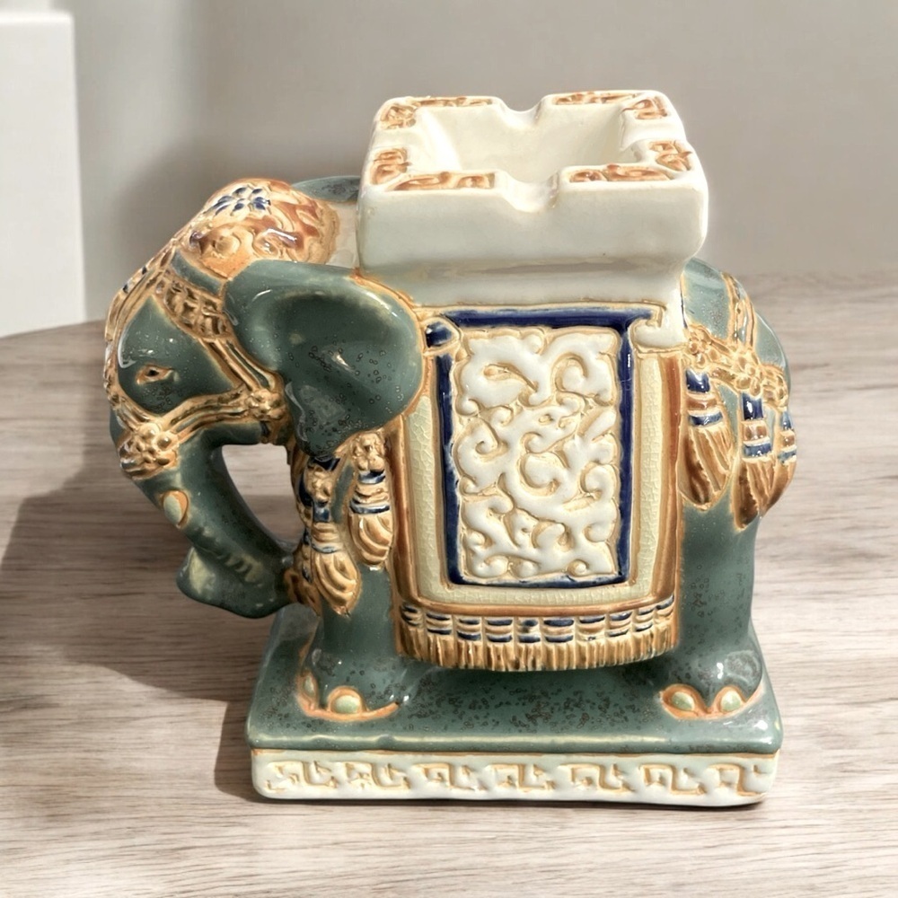 Vintage Hollywood Regency Chinese glazed ceramic elephant ashtray